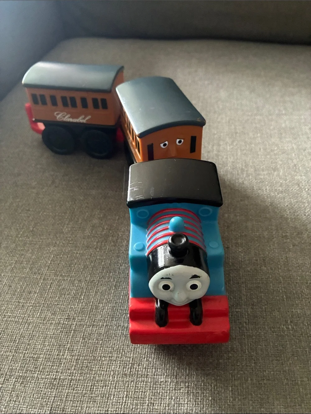 Thomas & Friends Vintage Thomas Engine with Clarabel & Annie - Kids Train Toys